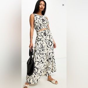 ASOS Design new with tags ruched sundress - size 4